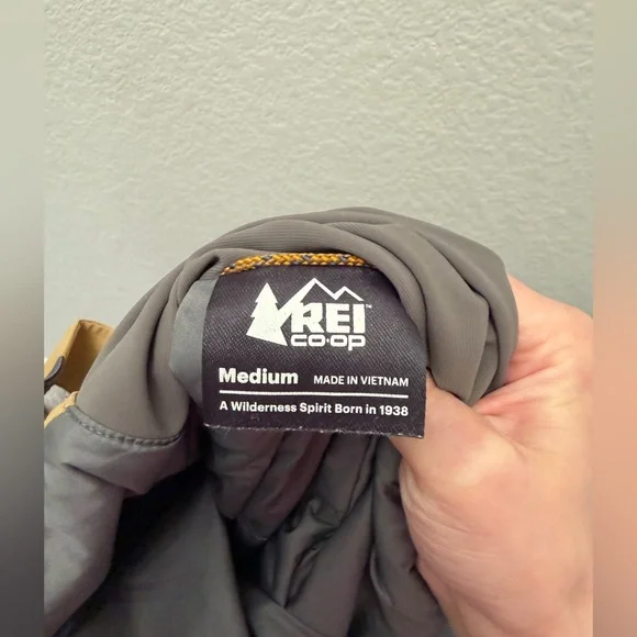 REI Co op Powderbound Insulated Bib Snow Pants Mens Tan Camel Ski Snowboard Gorp - Picture 3 of 5